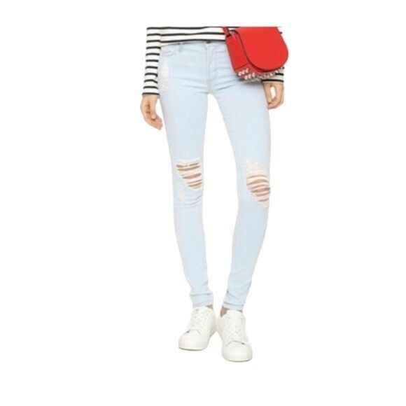 James Jeans Twiggy Distressed Light Wash Skinny Jeans Size 31 Revolve - Picture 1 of 10
